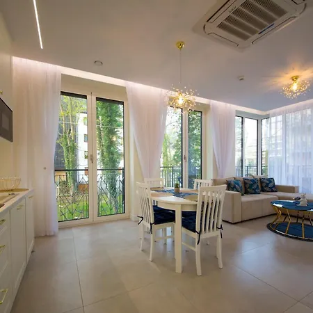 Wyspa Uznam Sea Side Garden Promenada * 斯维诺乌伊希切